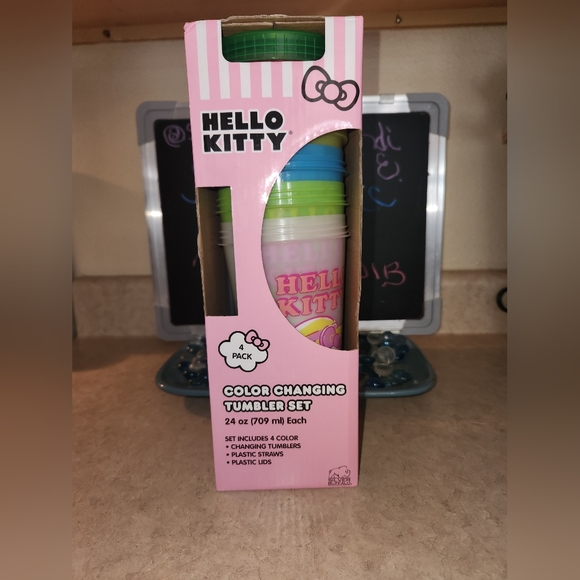4-PACK] HELLO KITTY Color Changing Cold Tumbler Set ~ BNIB - Picture 6 of 11
